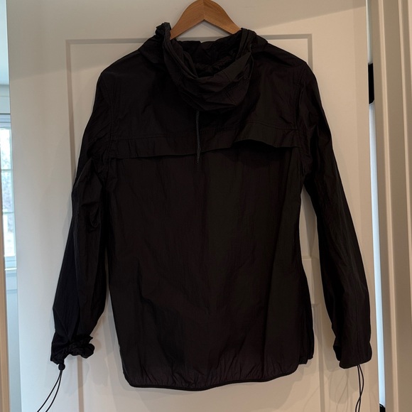 Lululemon Packable Water-Repellent Step Out Anorak in Black Size Medium - Picture 8 of 13